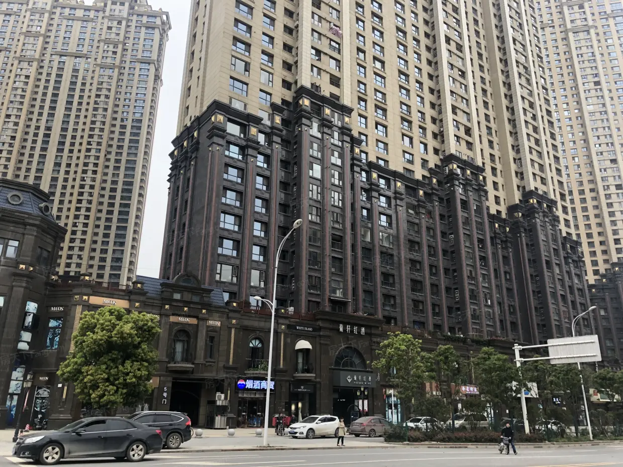 【武汉万达御湖世家行政公馆小区,二手房,租房】- 房