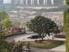 一线临湖精装小高层,业主急售,户型方正,视野开阔