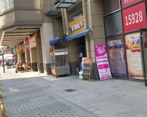 海亮爱金沙3室2厅东北