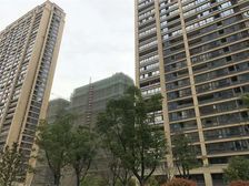 交通便利楼层好采光好次新小区业主诚心出售