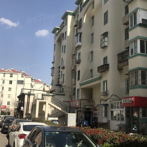 香港花园湾仔区1室1厅1卫南朝向2500.00元/月出租