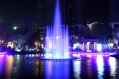 夜间音乐喷泉