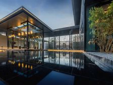 崇州府 联排别墅 前后带花园 小区环境优美