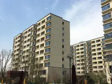 近地铁 南北通 精装修,户型方正