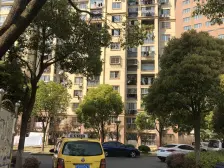 电梯房,主卧朝南,环境优美,居家装修,价格好谈