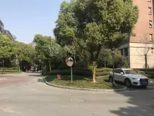 洋房社区 全新婚装未住人 沿河小高层,光线视野开阔