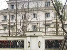 内环边次新4房别墅 北入户150平南花园 双车位带电梯