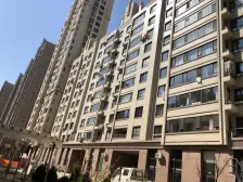 精装修 南向两室户型 洋房采光 视野好