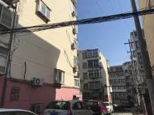 贰鐘门口,2分锺到位位置好两室精装修带租客