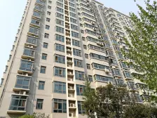 次新小区,地铁五号线口,淮河路小。学73