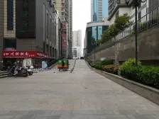 5号线地铁口一居室,满五唯一业主诚心卖