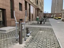 精装修两室户型 房主自住保持好 看房方便