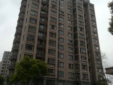 二梯四户,南北通透,交通便利,诚意出售