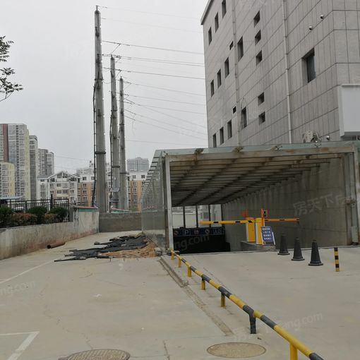 万隆广场公寓楼1室1厅1卫东朝向1050.00元/月出租