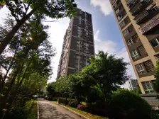 精装一房带露台15平 看房方便 出行方便 配套齐全