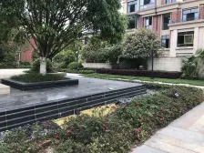 店长推荐,繁华地段上叠别墅,带屋顶花园