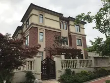 中庚别墅,近轻轨和天街,大联排住家环境好