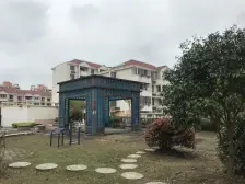 临港大三房,精装修,飞机户,满五年,税费少