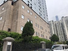 独立电梯,小区中心位置,主卧朝南,中式风格,带露台