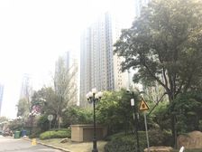 城西南配套设施齐全的小区恒大名都公寓新楼栋好楼层