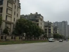 出售 城北上叠别墅 带空中花园 房东诚心卖 采光好