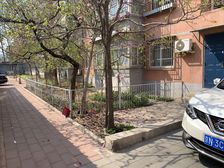 湖光小区 2层 南北通透两居室 满五年