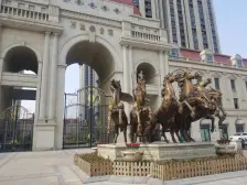 前排低楼层 有院子 楼间距大 采光好