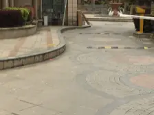 房东诚心卖 新装修 五房三卫户型 有车位