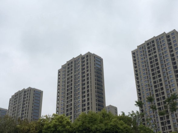 铁建万科江湾城