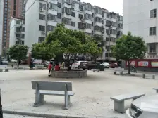 团结路品质小区 南北通透户型 全天采光 地段非常好 紧靠地铁