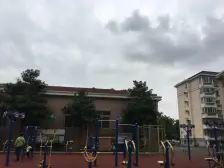 小区花园位置,看房提前电话联系,性价比高,户型正气。