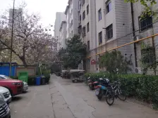 二楼带平台,业主诚心出售,随时看房