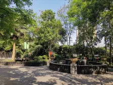 黄泥磅住宅小区 总高11层 带阳台 平层拎包入住