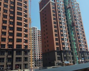 赛罕区2017年新小区 电梯中楼层 毛坯 双阳卧独立厨房