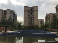 带大露台 16年小区,视野开阔,交通购物休闲都很方便