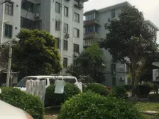 精装修一房有阁楼双南户型交通方便 位置好 有钥匙看房