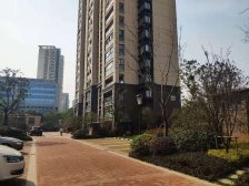 业主诚心出售!招商文翰华苑3室2厅,随时方便看房!