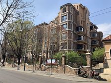 泊岸4室2厅南北