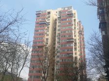 金顶街四区3室1厅东西