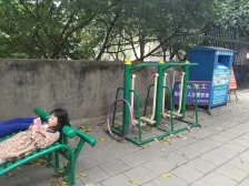 南坪 天龙广场三期一房52万