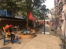 小区中间位置;前面采光无遮挡!东边套双南全明户型。看中可以谈