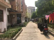 电梯双南格局+交通便捷+商业配套成熟+近医+院