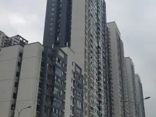 劳动路 国盛三千城二房120万