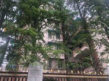 南北两房中间楼层地铁站边信泰商圈