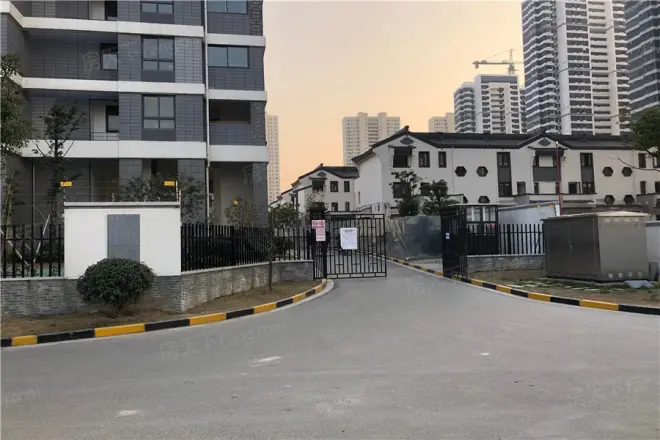 环太湖艺术城德郡