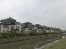 龙湖时代天街 中上楼层 满五年 纯新毛坯4房 约看