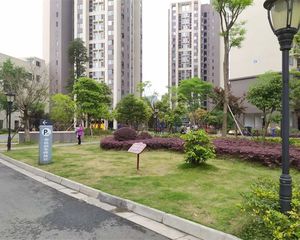 临江苑东区1室1厅东
