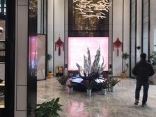 美的花湾城南北通透,采光好装修好,环镜优美中间楼层