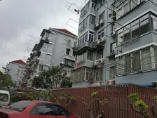 老业主置换,全明户型,采光充足,装修保养的好,价格可谈