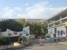 带大阁楼房,户型正气楼层采光好,交通出行便利。